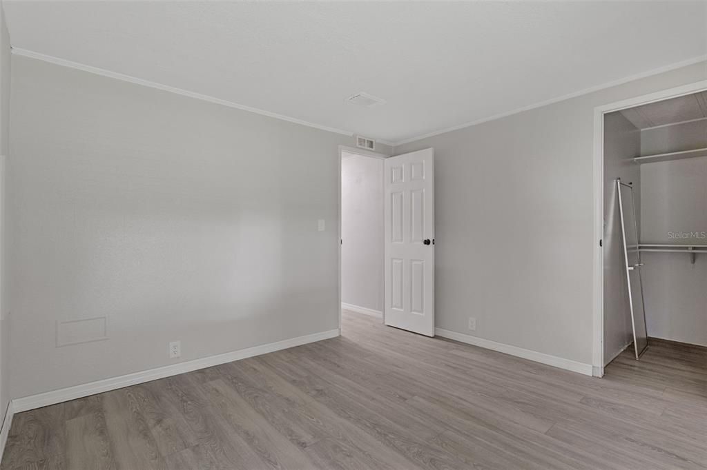 For Sale: $134,950 (2 beds, 2 baths, 1144 Square Feet)