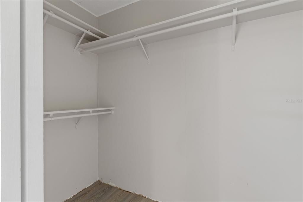 For Sale: $134,950 (2 beds, 2 baths, 1144 Square Feet)