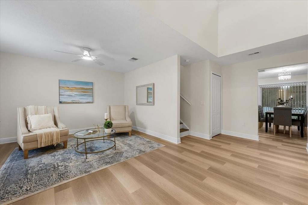 En Venta: $519,900 (5 camas, 3 baños, 2796 Pies cuadrados)