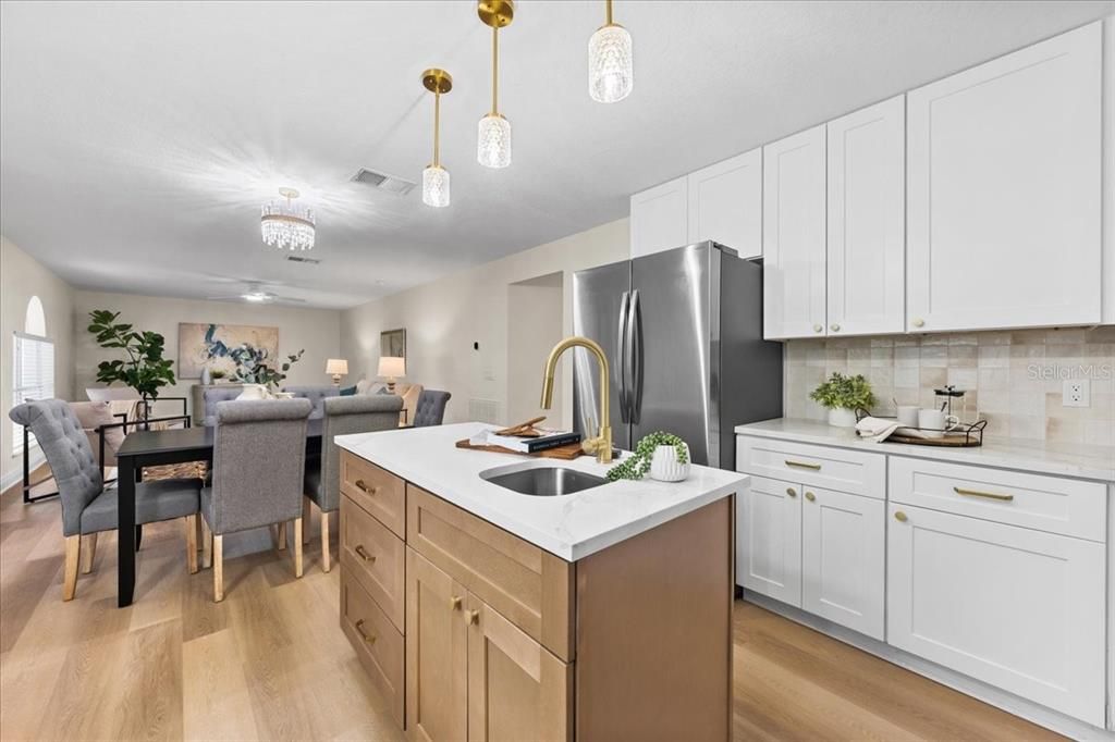 En Venta: $519,900 (5 camas, 3 baños, 2796 Pies cuadrados)