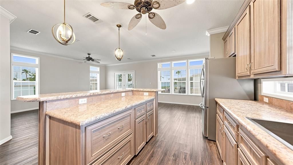 For Sale: $495,000 (2 beds, 2 baths, 1248 Square Feet)