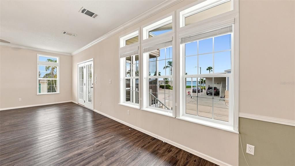 For Sale: $495,000 (2 beds, 2 baths, 1248 Square Feet)