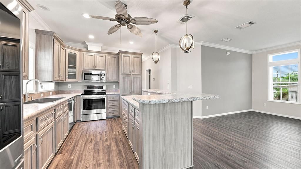 For Sale: $495,000 (2 beds, 2 baths, 1248 Square Feet)