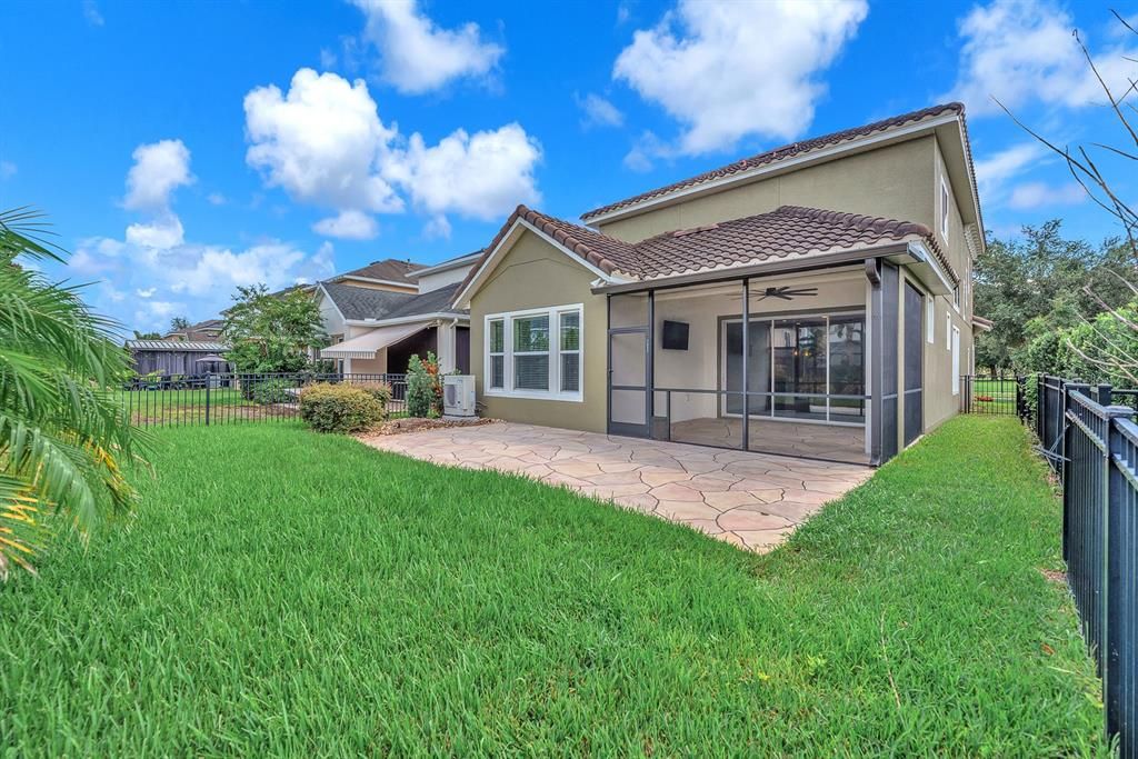 For Sale: $529,900 (4 beds, 3 baths, 2383 Square Feet)