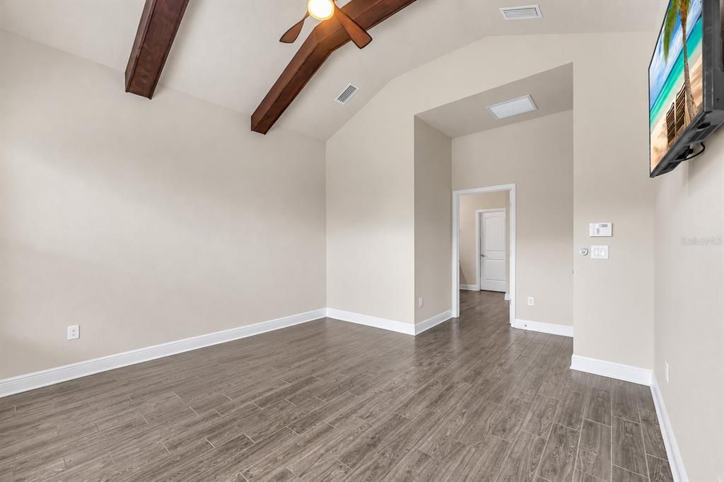 For Sale: $529,900 (4 beds, 3 baths, 2383 Square Feet)