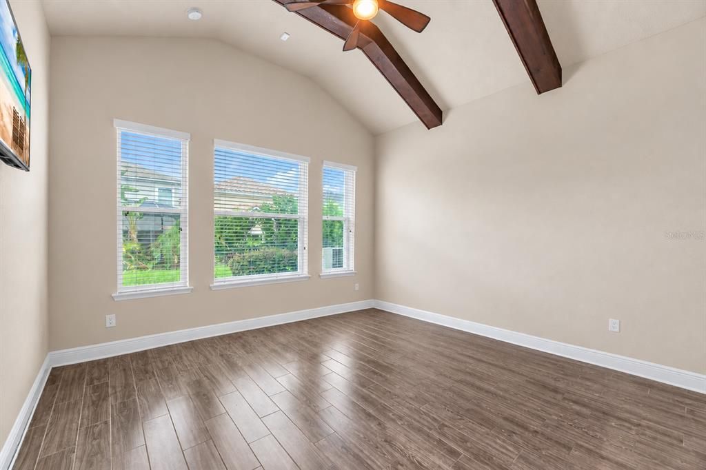 For Sale: $529,900 (4 beds, 3 baths, 2383 Square Feet)