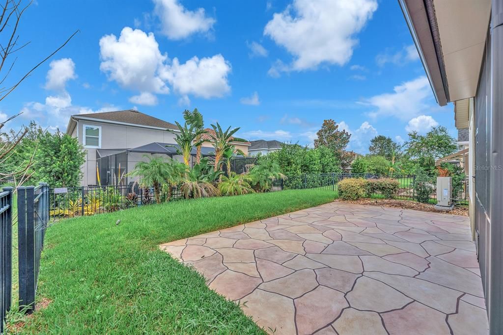 For Sale: $529,900 (4 beds, 3 baths, 2383 Square Feet)