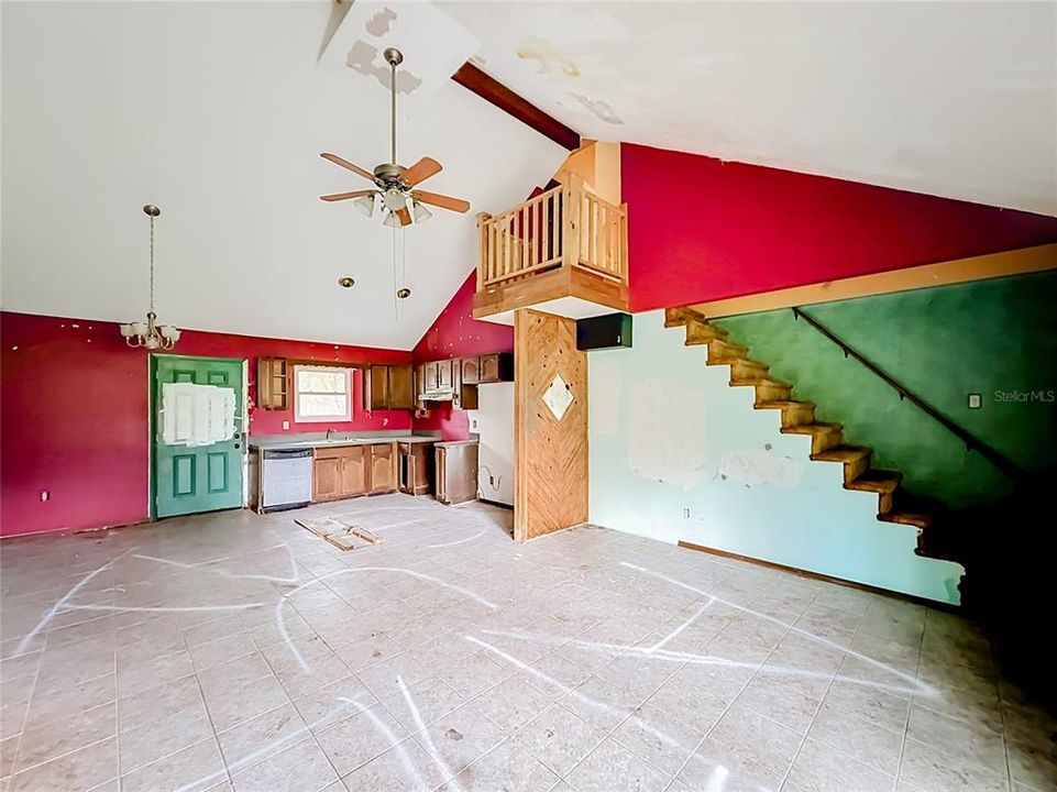 For Sale: $189,000 (4 beds, 2 baths, 2221 Square Feet)
