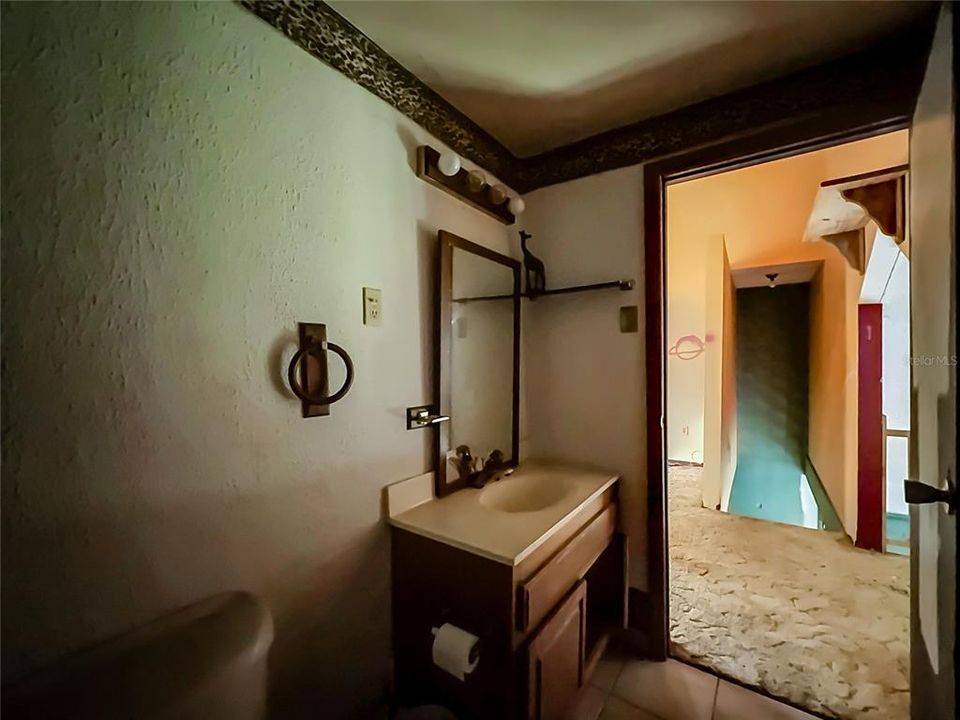 For Sale: $189,000 (4 beds, 2 baths, 2221 Square Feet)