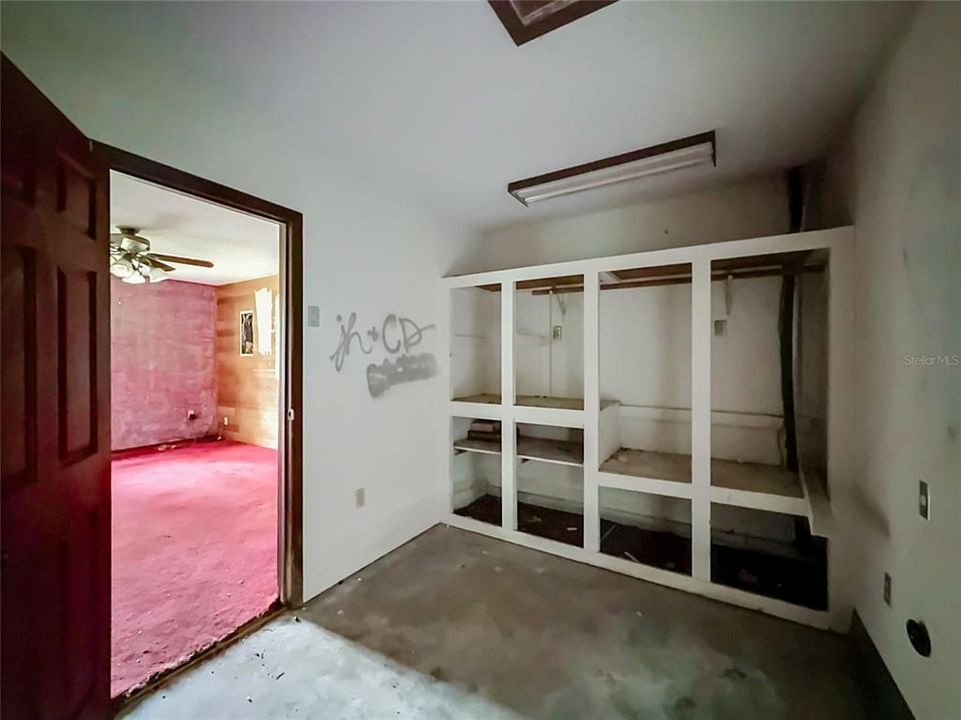 For Sale: $189,000 (4 beds, 2 baths, 2221 Square Feet)