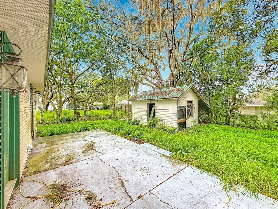 For Sale: $189,000 (4 beds, 2 baths, 2221 Square Feet)