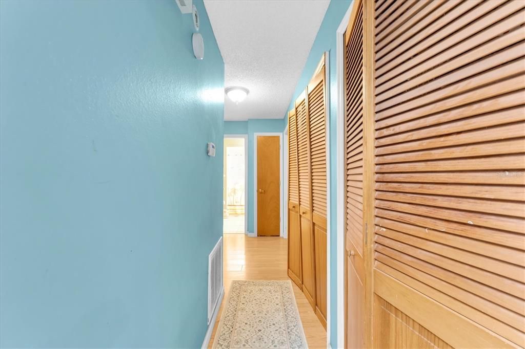 En Venta: $310,000 (3 camas, 2 baños, 1393 Pies cuadrados)