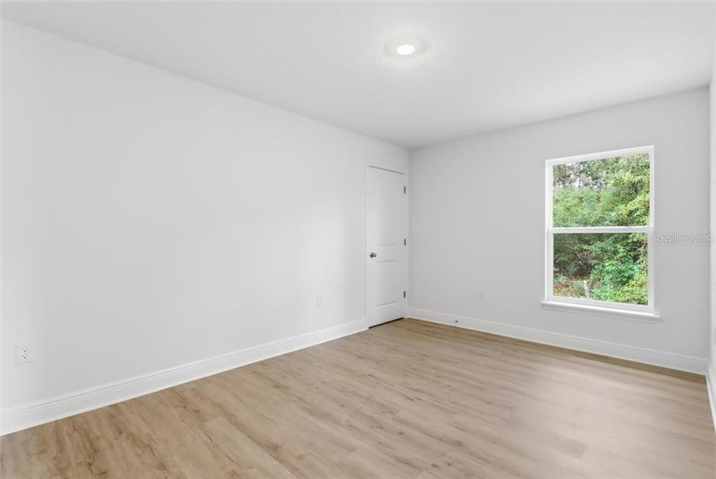 En Venta: $329,990 (4 camas, 3 baños, 1902 Pies cuadrados)