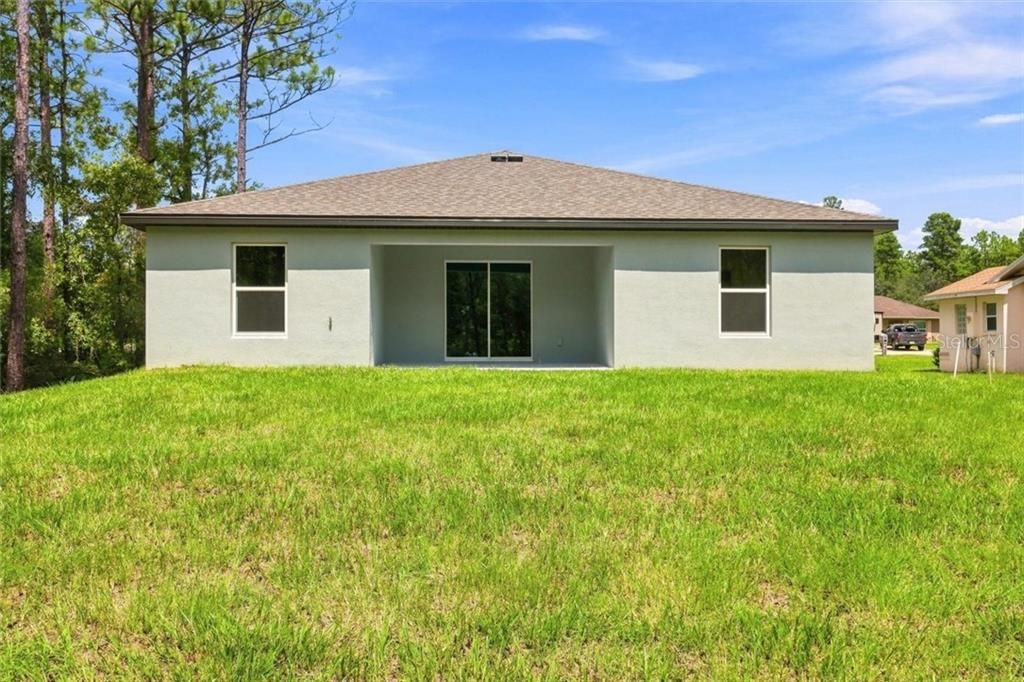 En Venta: $329,990 (4 camas, 3 baños, 1902 Pies cuadrados)