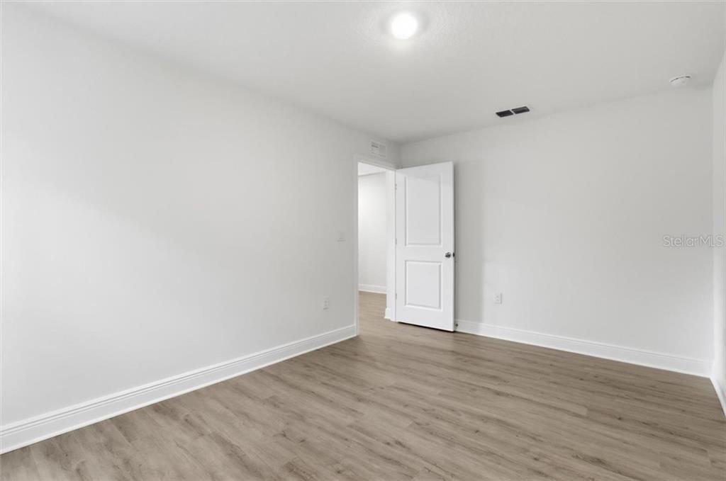En Venta: $329,990 (4 camas, 3 baños, 1902 Pies cuadrados)