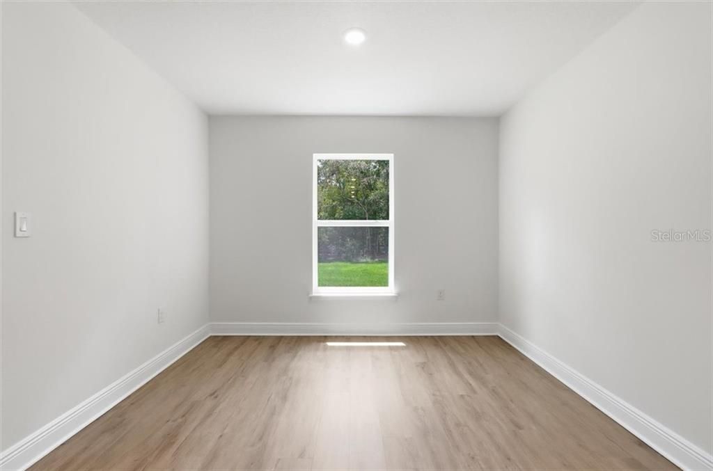 En Venta: $329,990 (4 camas, 3 baños, 1902 Pies cuadrados)