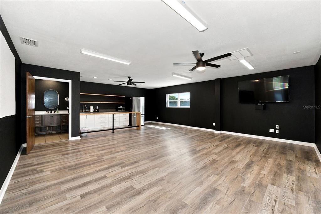For Sale: $43,200 (0 beds, 0 baths, 1645 Square Feet)