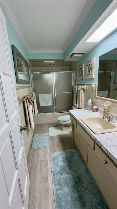 For Sale: $560,000 (2 beds, 2 baths, 1621 Square Feet)