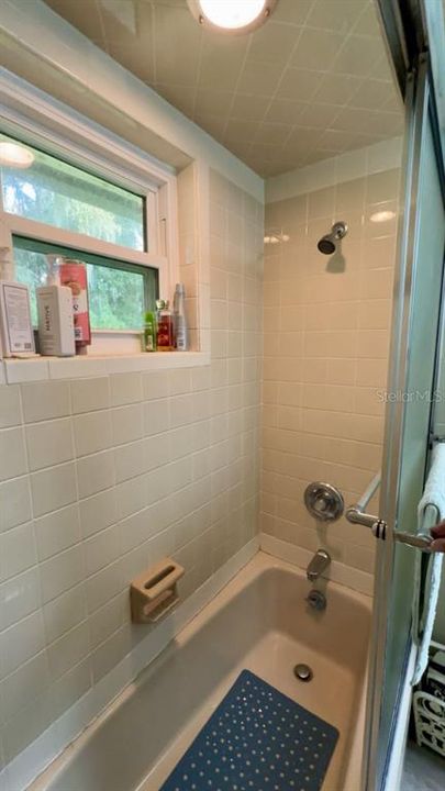For Sale: $560,000 (2 beds, 2 baths, 1621 Square Feet)