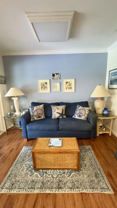 For Sale: $560,000 (2 beds, 2 baths, 1621 Square Feet)