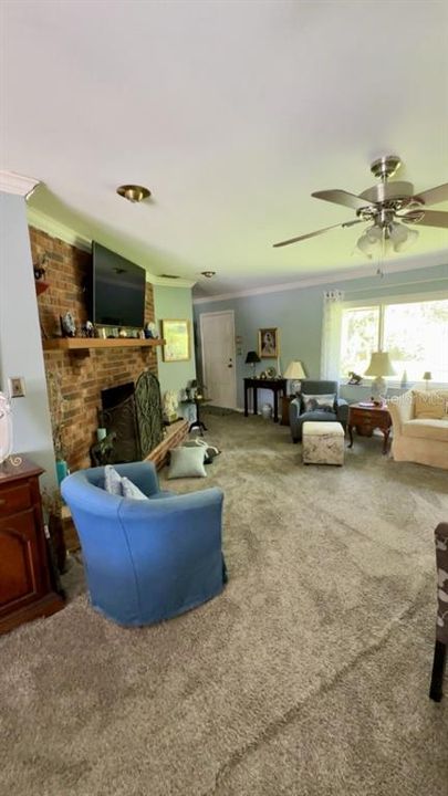 For Sale: $560,000 (2 beds, 2 baths, 1621 Square Feet)