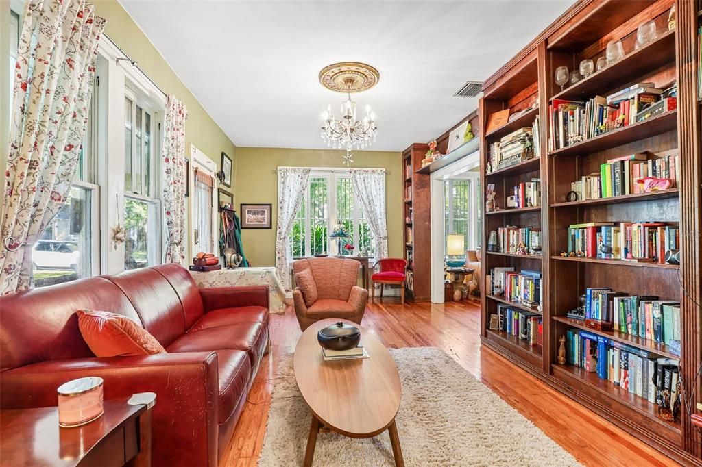 En Venta: $819,999 (3 camas, 2 baños, 1893 Pies cuadrados)