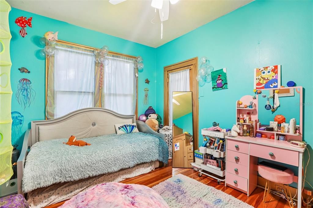 En Venta: $819,999 (3 camas, 2 baños, 1893 Pies cuadrados)