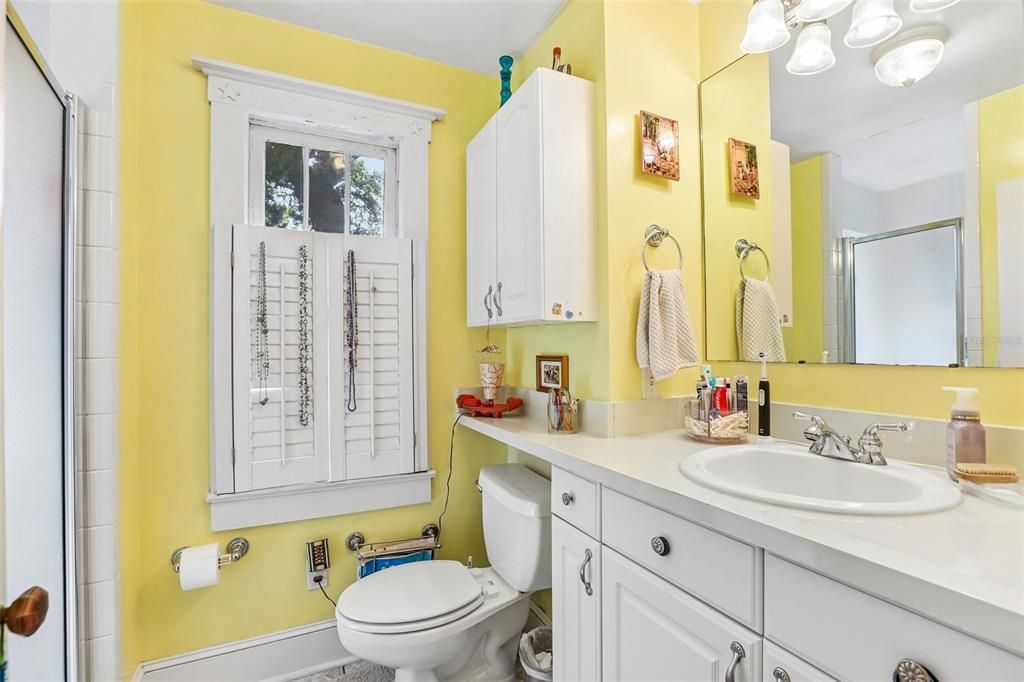 En Venta: $819,999 (3 camas, 2 baños, 1893 Pies cuadrados)