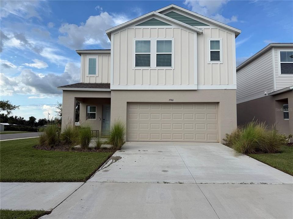For Sale: $489,000 (5 beds, 3 baths, 2470 Square Feet)