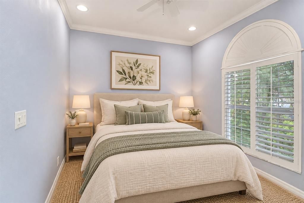For Sale: $425,000 (4 beds, 2 baths, 2152 Square Feet)