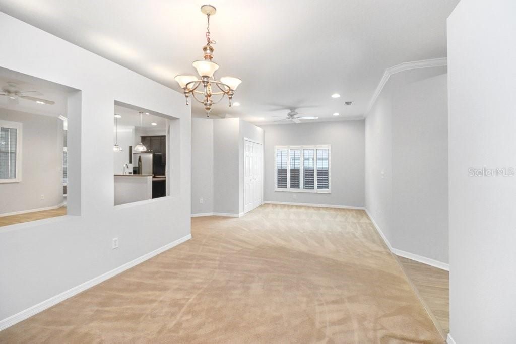 For Sale: $425,000 (4 beds, 2 baths, 2152 Square Feet)