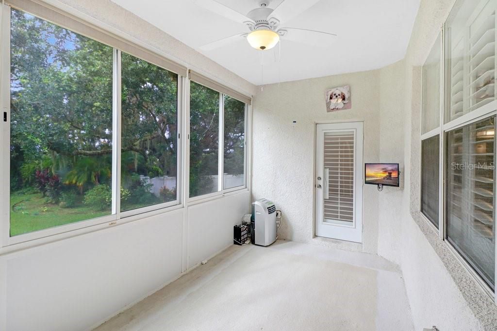 For Sale: $425,000 (4 beds, 2 baths, 2152 Square Feet)