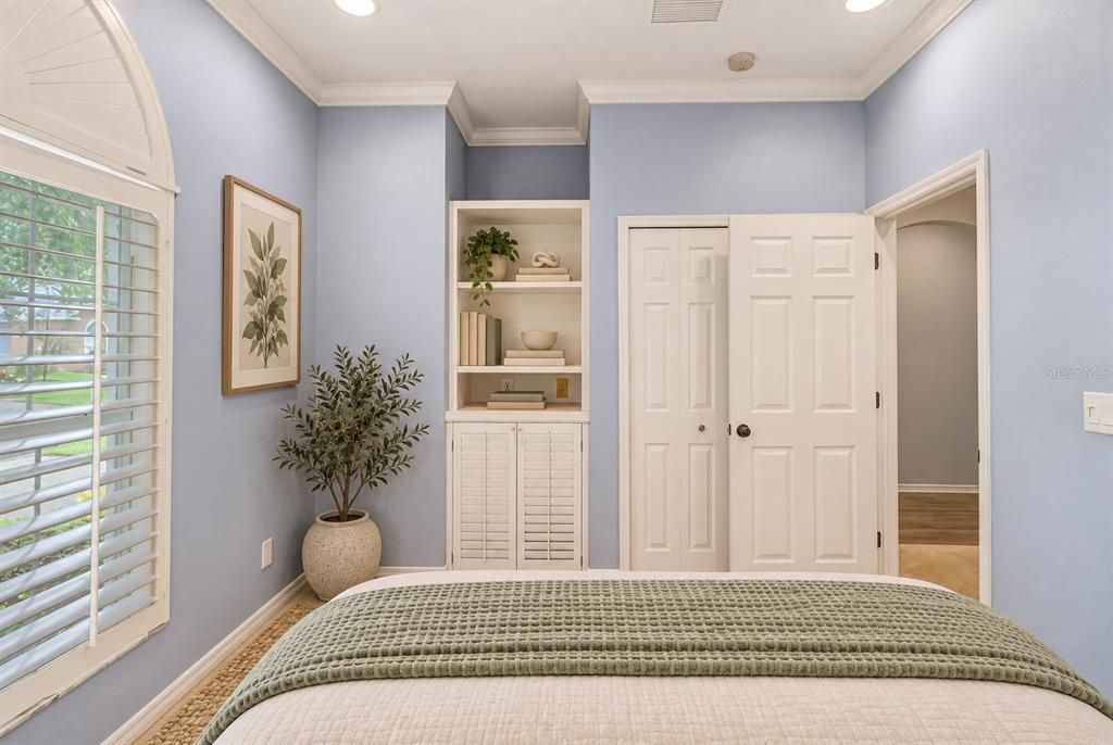For Sale: $425,000 (4 beds, 2 baths, 2152 Square Feet)