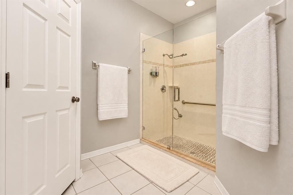 For Sale: $425,000 (4 beds, 2 baths, 2152 Square Feet)