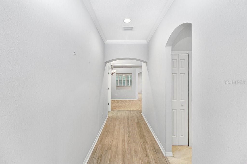 For Sale: $425,000 (4 beds, 2 baths, 2152 Square Feet)