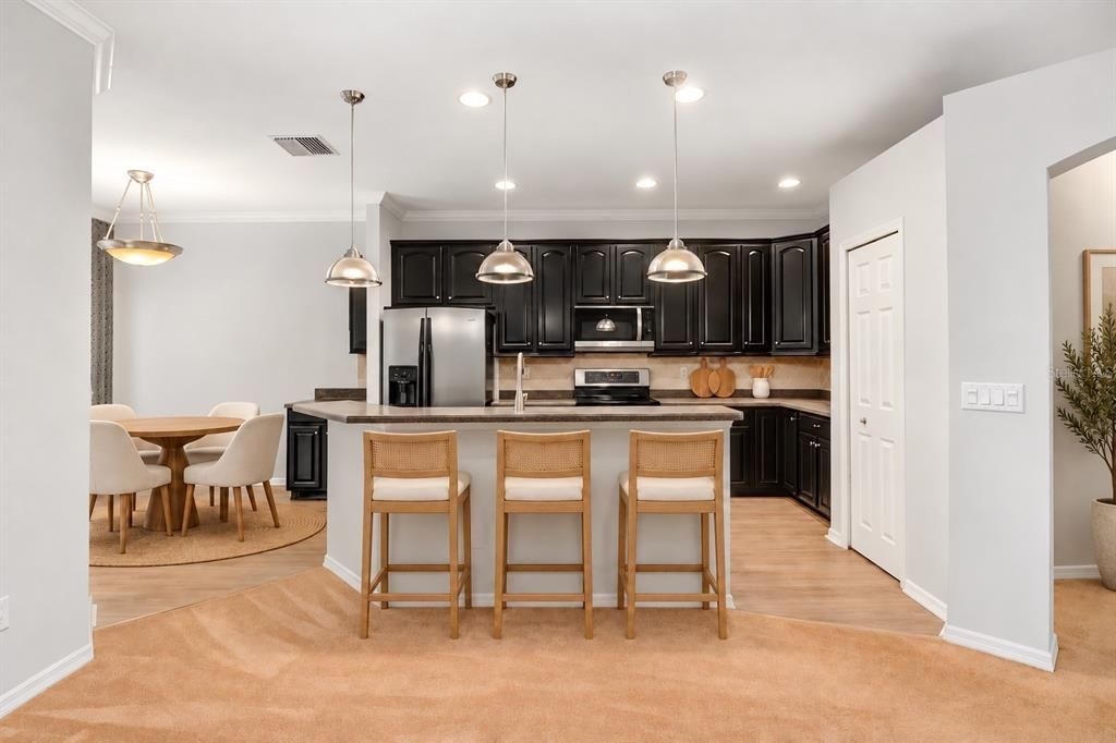 For Sale: $425,000 (4 beds, 2 baths, 2152 Square Feet)