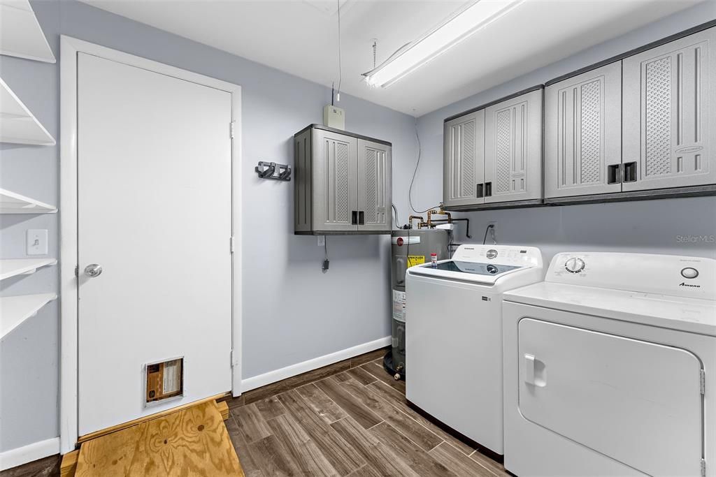 For Rent: $3,700 (4 beds, 3 baths, 2529 Square Feet)