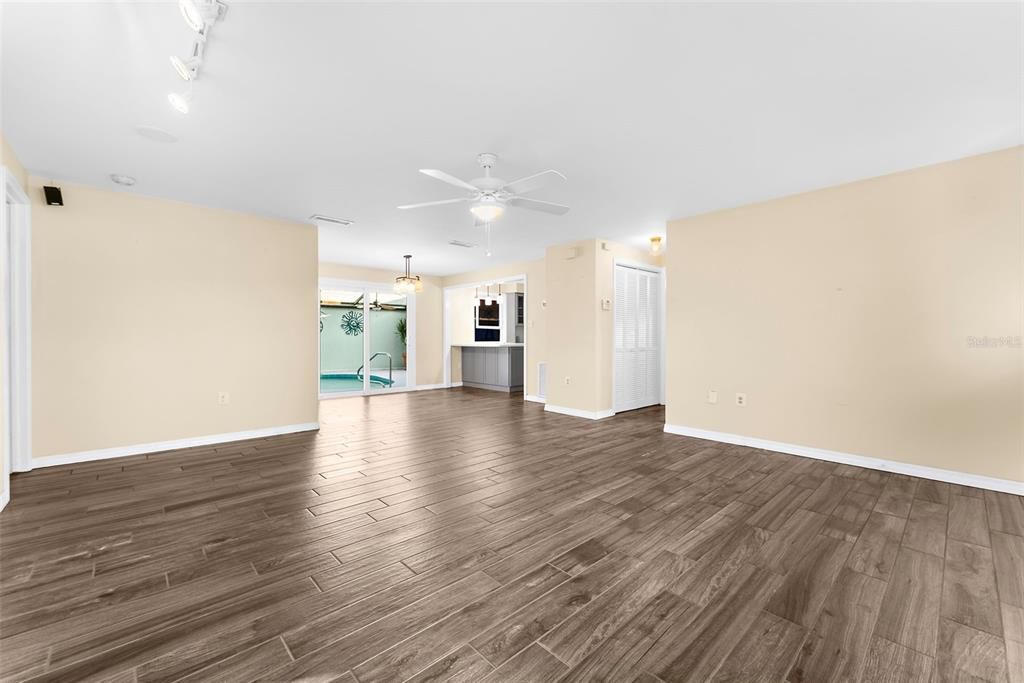For Rent: $3,700 (4 beds, 3 baths, 2529 Square Feet)