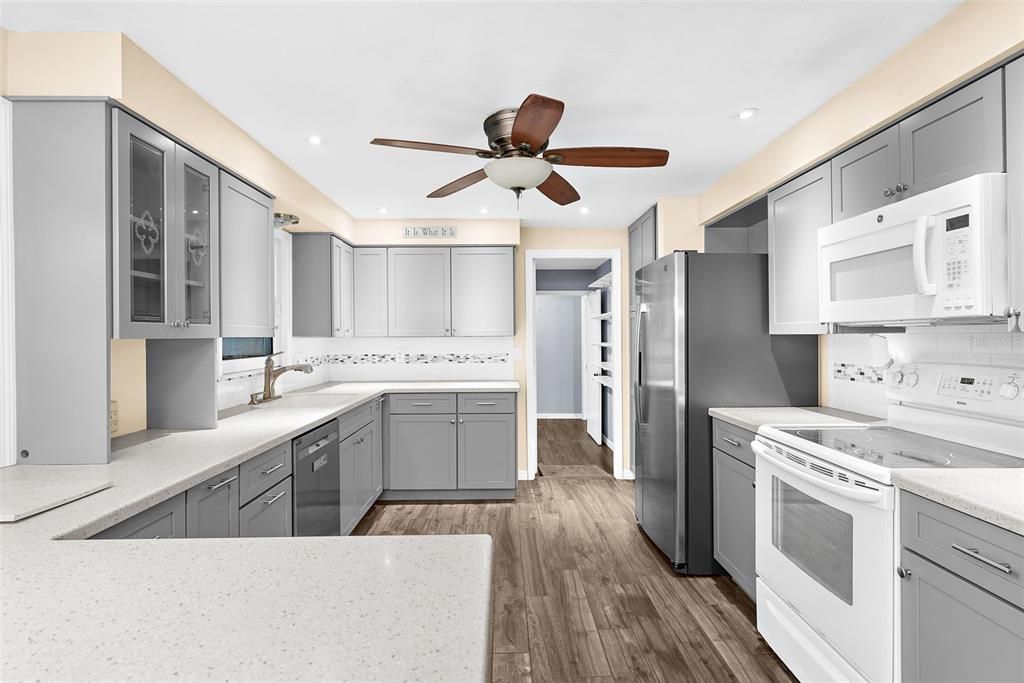 For Rent: $3,700 (4 beds, 3 baths, 2529 Square Feet)