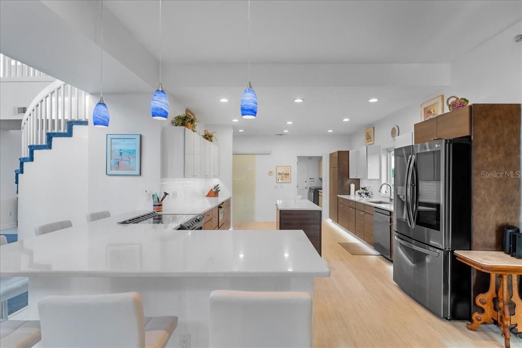 En Venta: $839,000 (3 camas, 3 baños, 3596 Pies cuadrados)
