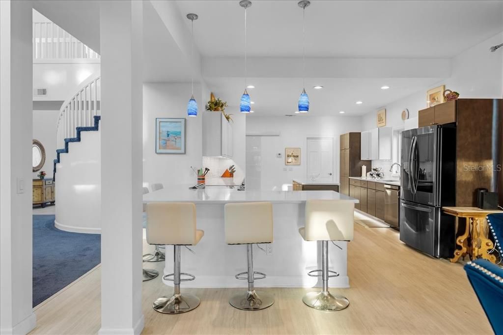En Venta: $839,000 (3 camas, 3 baños, 3596 Pies cuadrados)