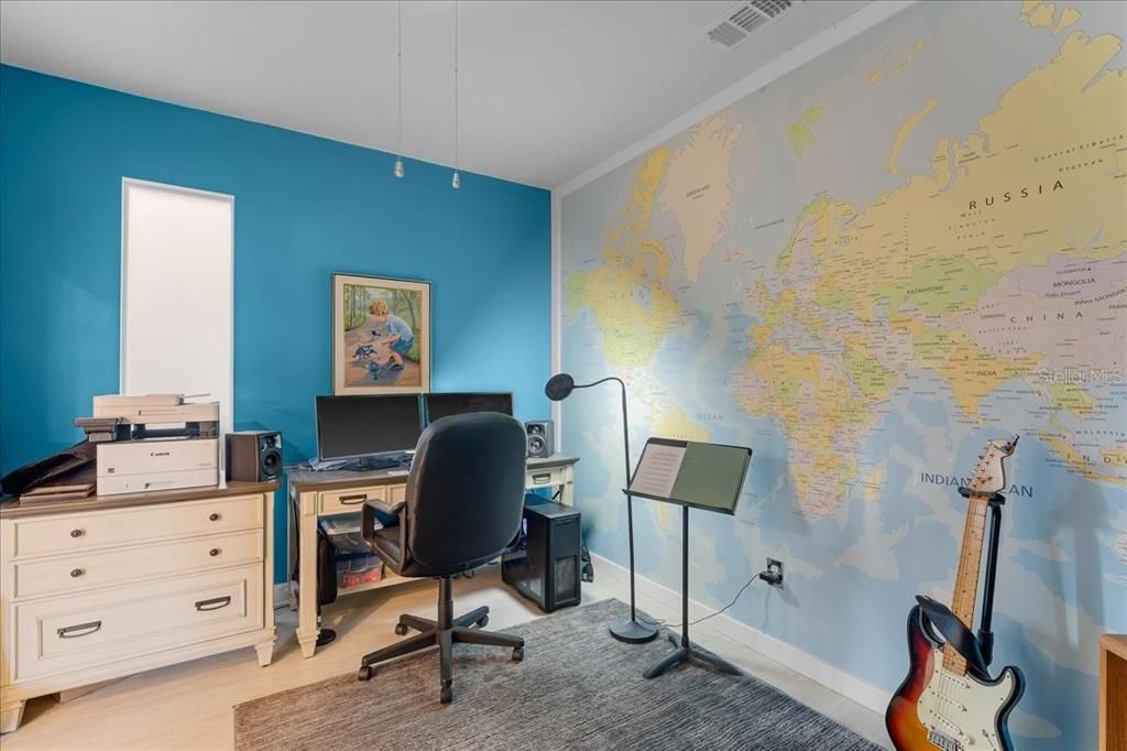 En Venta: $839,000 (3 camas, 3 baños, 3596 Pies cuadrados)