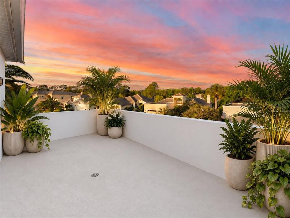 En Venta: $839,000 (3 camas, 3 baños, 3596 Pies cuadrados)