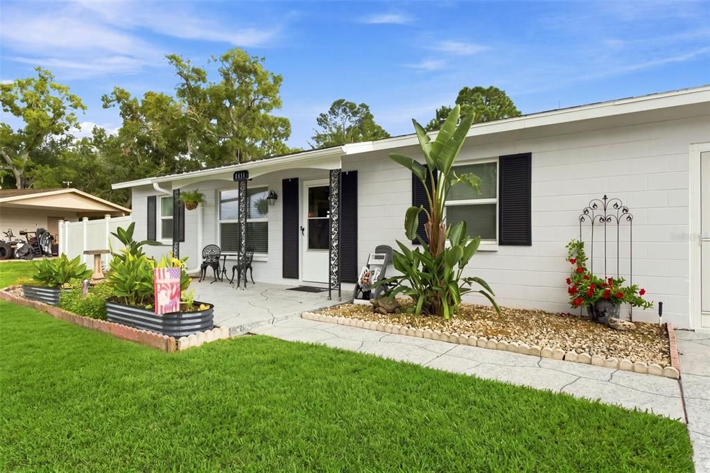 For Sale: $260,000 (2 beds, 2 baths, 1201 Square Feet)