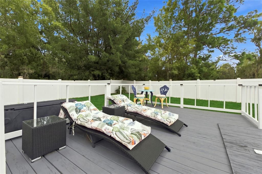 For Sale: $260,000 (2 beds, 2 baths, 1201 Square Feet)