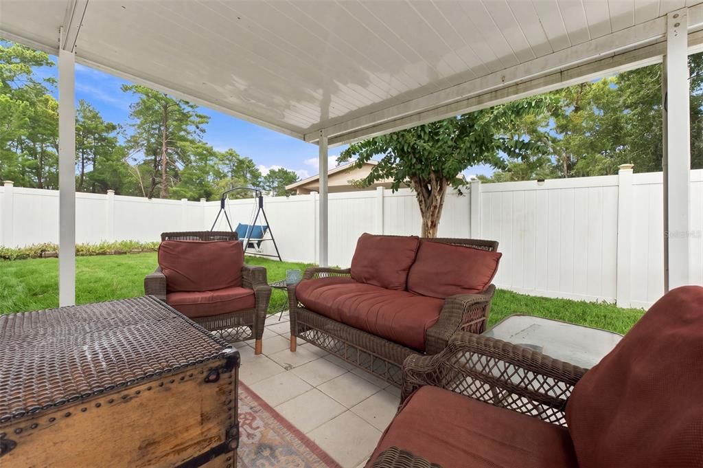 For Sale: $260,000 (2 beds, 2 baths, 1201 Square Feet)