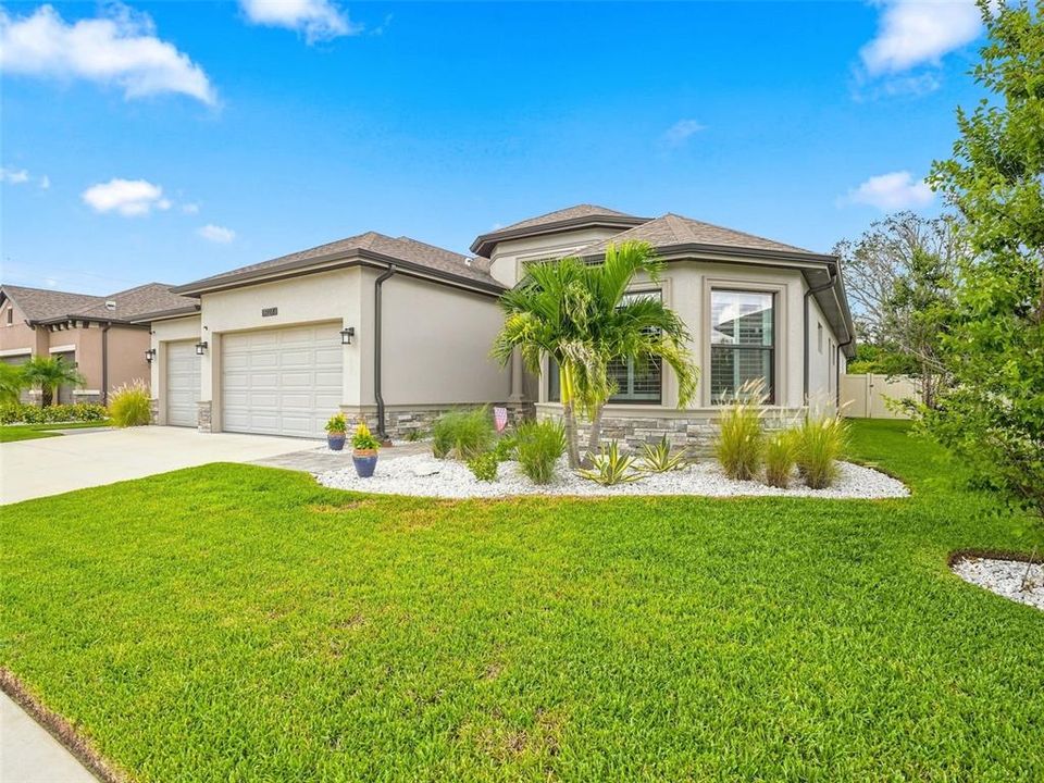 For Sale: $1,274,900 (4 beds, 4 baths, 3027 Square Feet)
