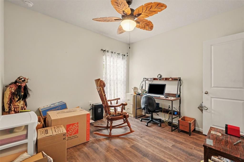 Active With Contract: $290,000 (3 beds, 2 baths, 1513 Square Feet)