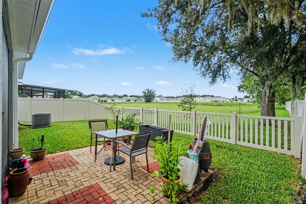 Active With Contract: $290,000 (3 beds, 2 baths, 1513 Square Feet)