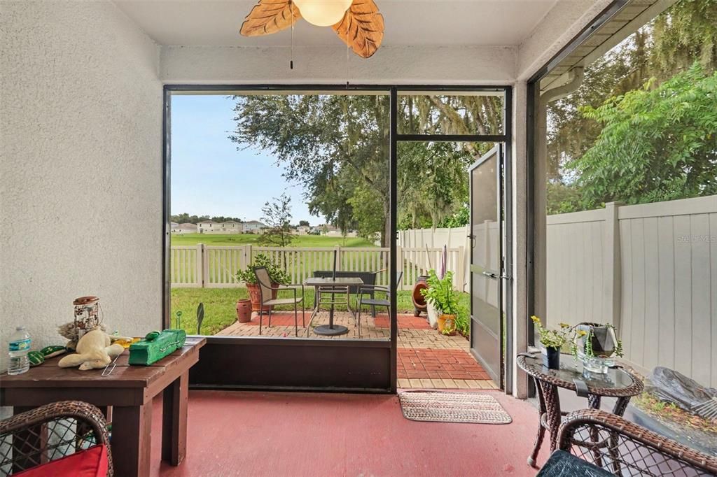 Active With Contract: $290,000 (3 beds, 2 baths, 1513 Square Feet)